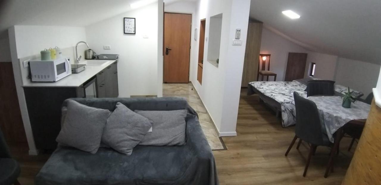 Apartment Attic Ben Gurion 42 *